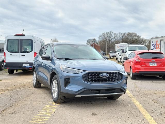 new 2025 Ford Escape car, priced at $30,197
