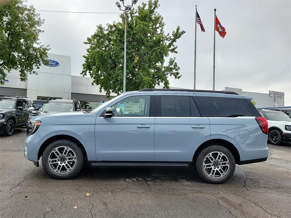 new 2025 Ford Expedition car, priced at $70,759