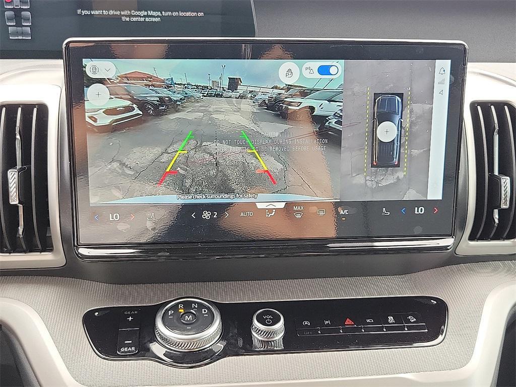 new 2025 Ford Expedition car, priced at $70,759