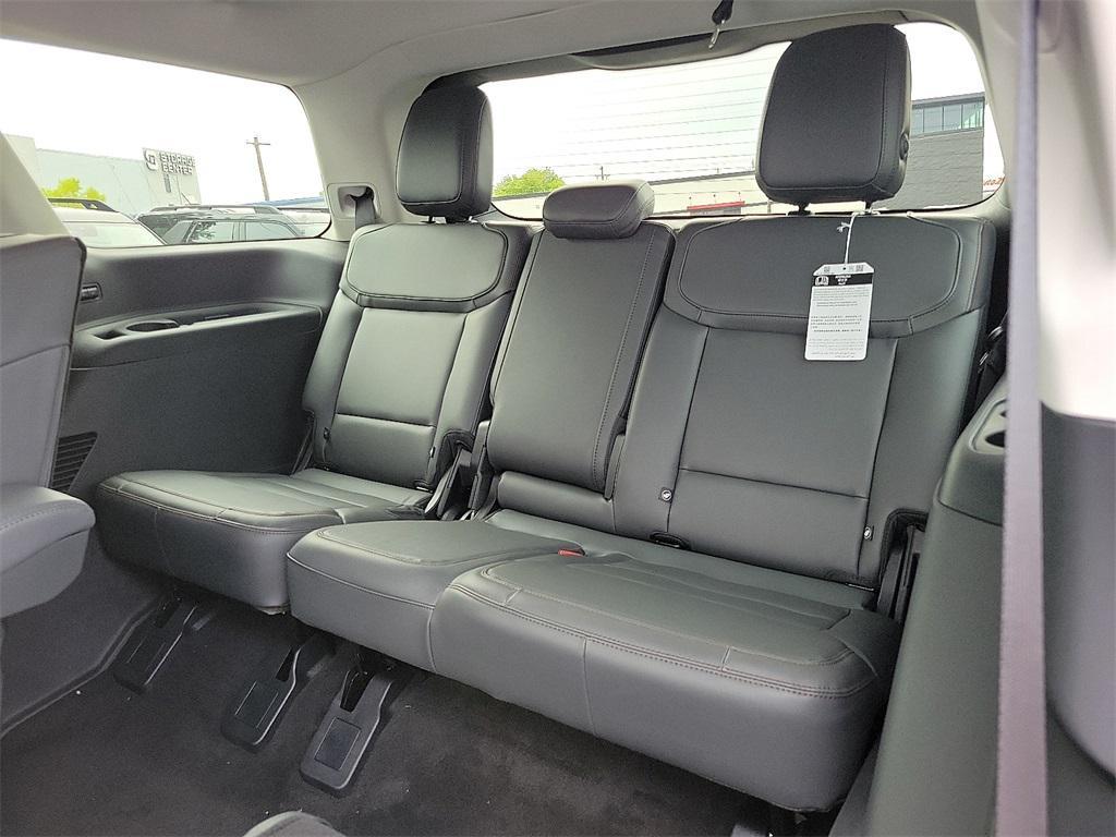 new 2025 Ford Expedition car, priced at $70,759