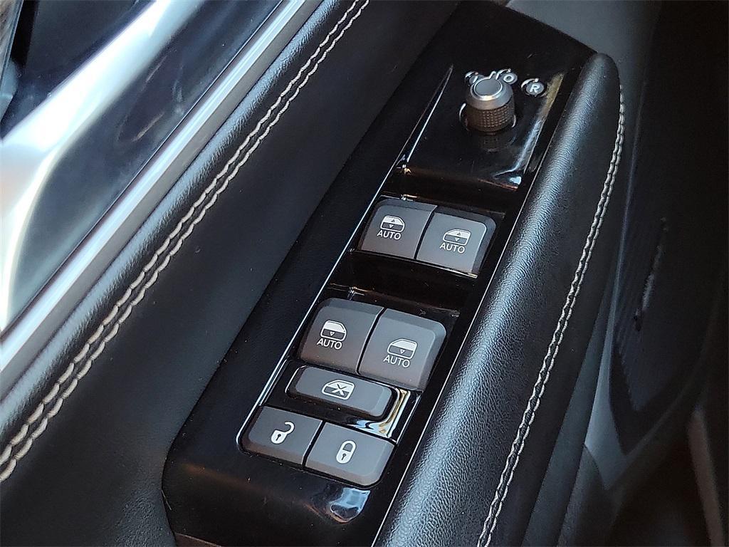 used 2024 Jeep Wagoneer L car, priced at $44,022