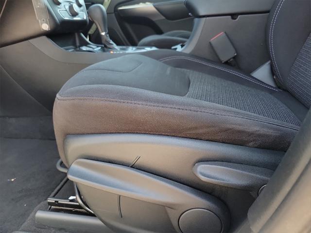 used 2020 Jeep Cherokee car, priced at $14,773
