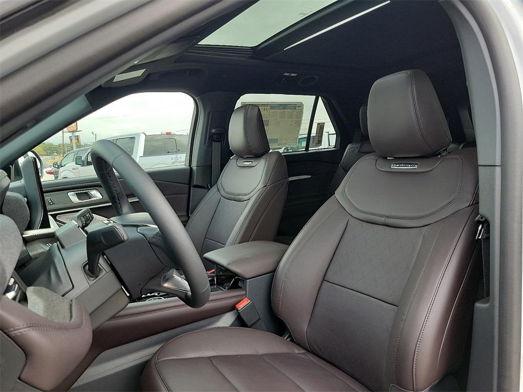 new 2025 Ford Explorer car, priced at $53,180