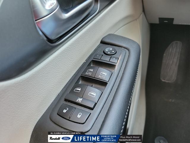 used 2023 Chrysler Pacifica car, priced at $26,358