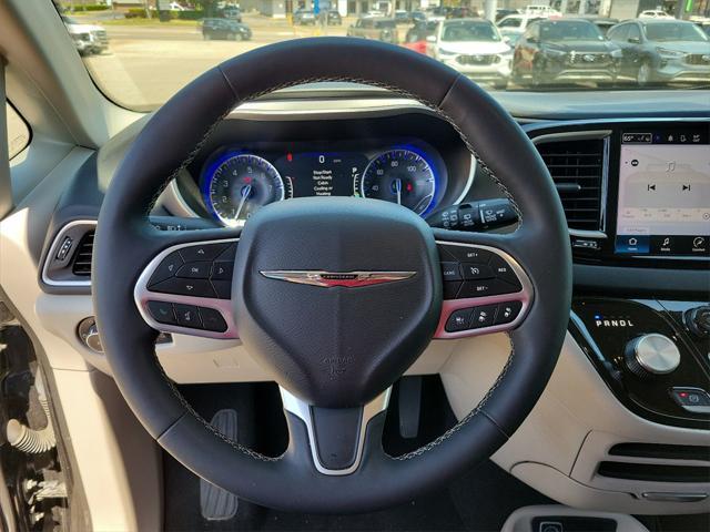 used 2023 Chrysler Pacifica car, priced at $26,358
