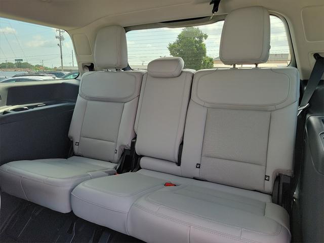 new 2025 Ford Expedition car, priced at $79,725