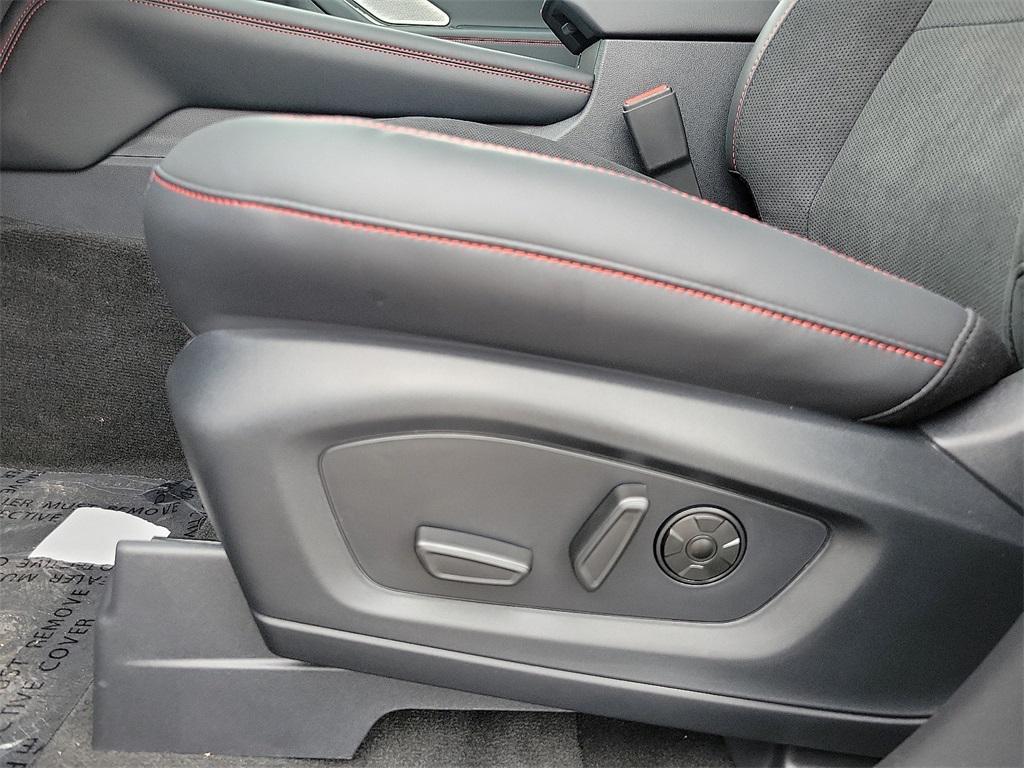 new 2025 Ford Explorer car, priced at $58,894