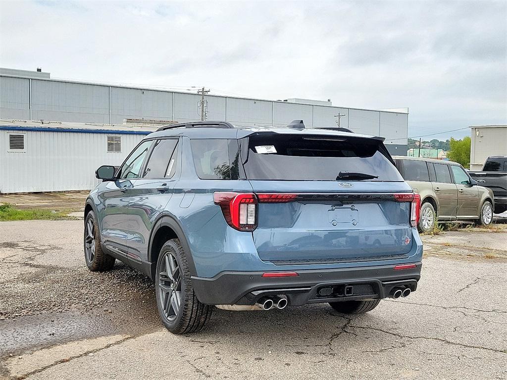 new 2025 Ford Explorer car, priced at $58,894