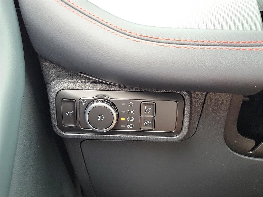 new 2025 Ford Explorer car, priced at $58,894