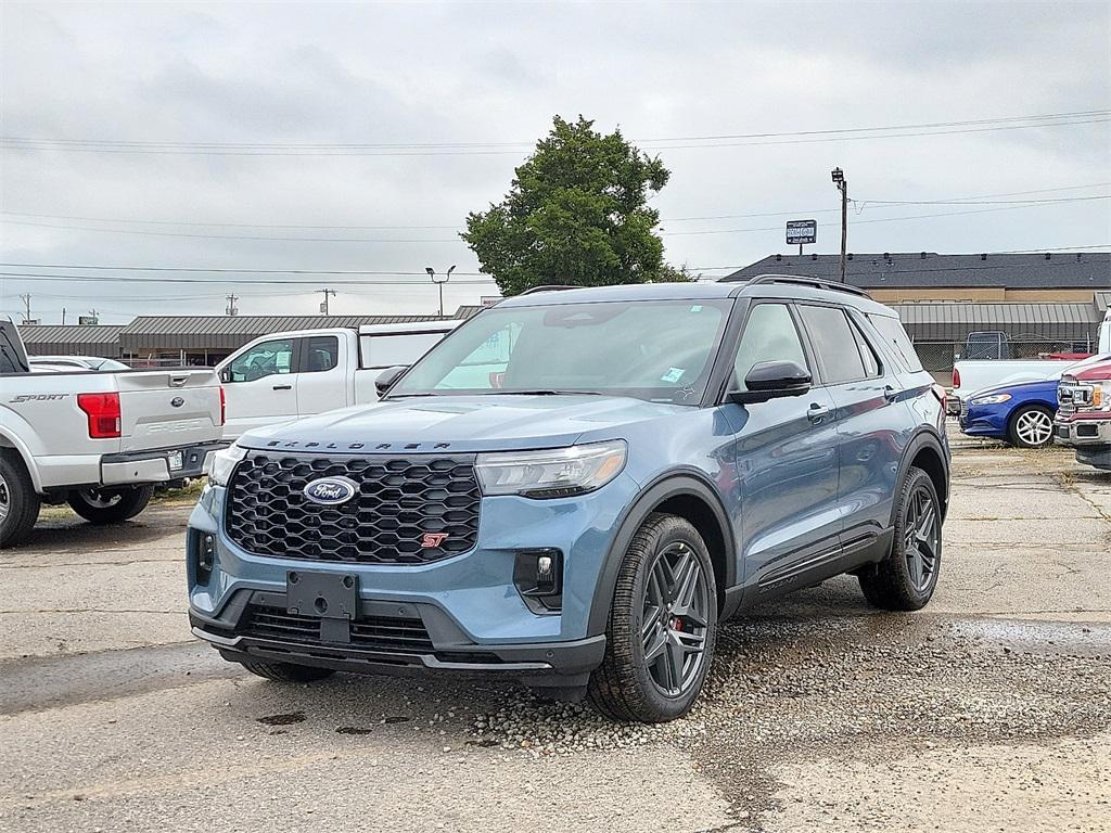 new 2025 Ford Explorer car, priced at $58,894