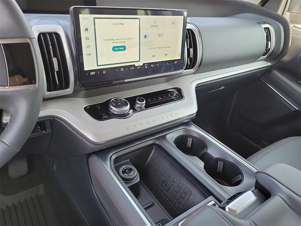 new 2025 Ford Expedition car, priced at $70,514