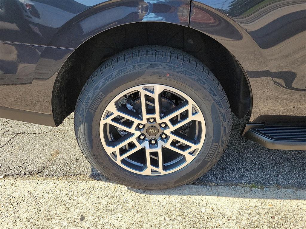 new 2025 Ford Expedition car, priced at $70,514