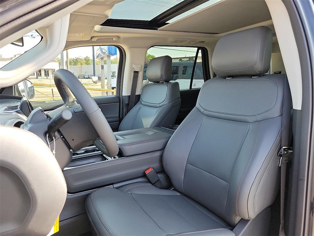 new 2025 Ford Expedition car, priced at $70,514
