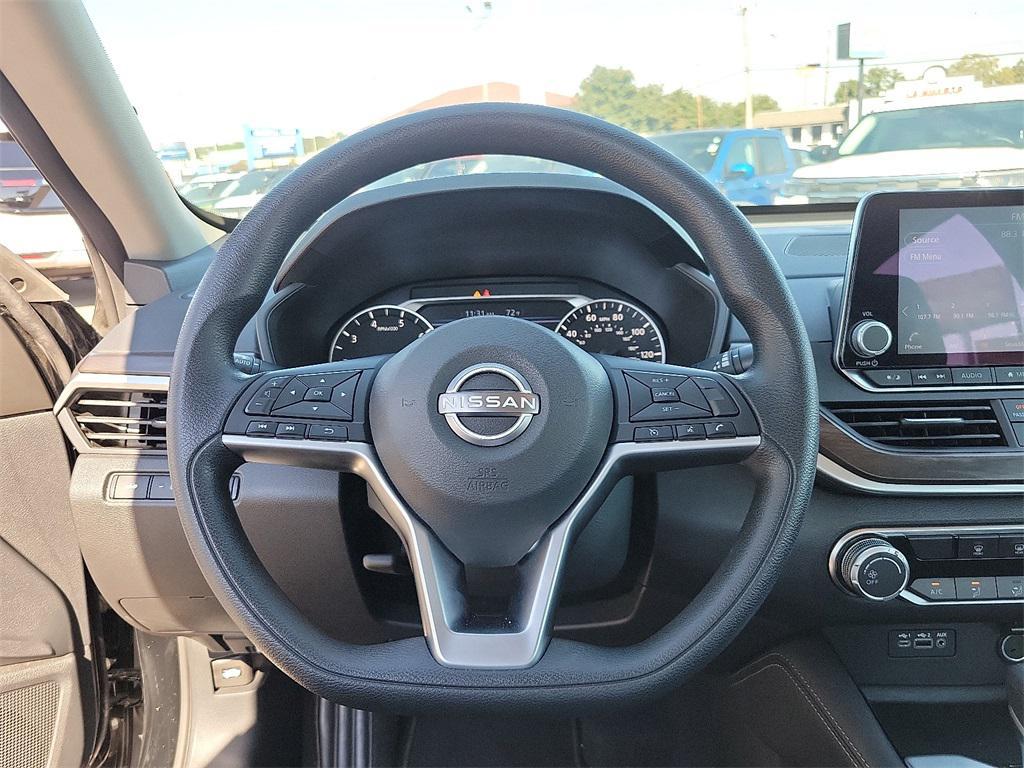 used 2023 Nissan Altima car, priced at $21,148