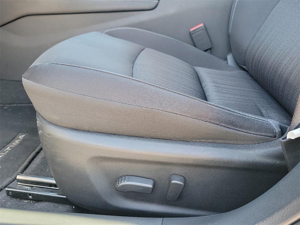 used 2023 Nissan Altima car, priced at $21,148