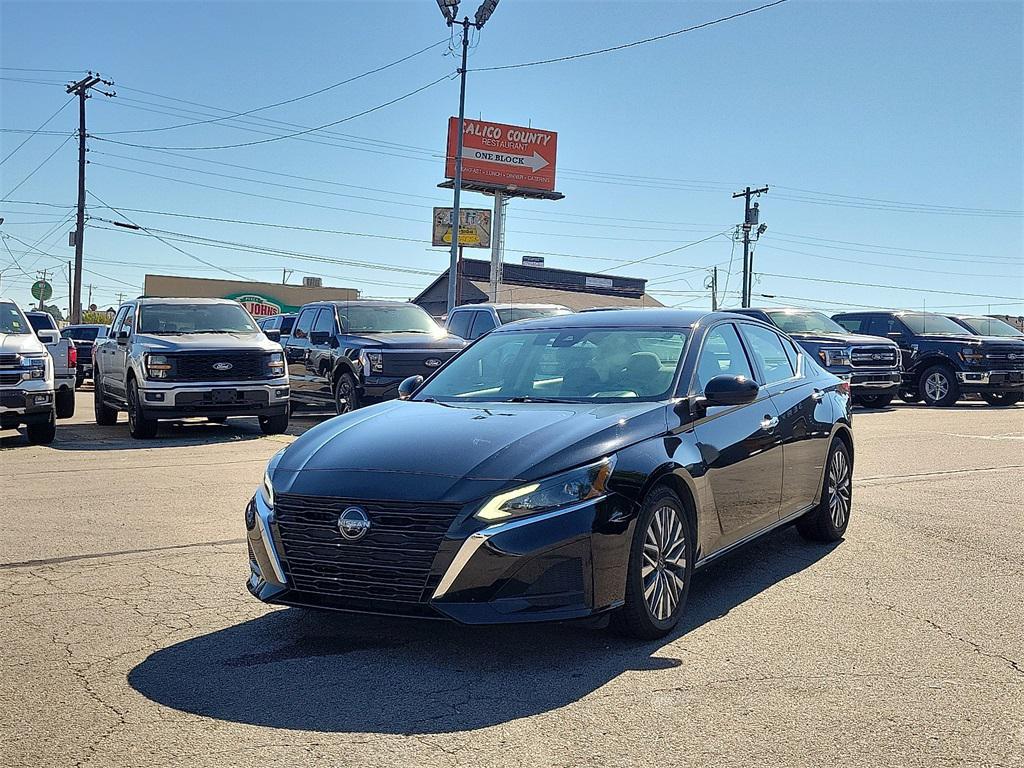 used 2023 Nissan Altima car, priced at $21,148