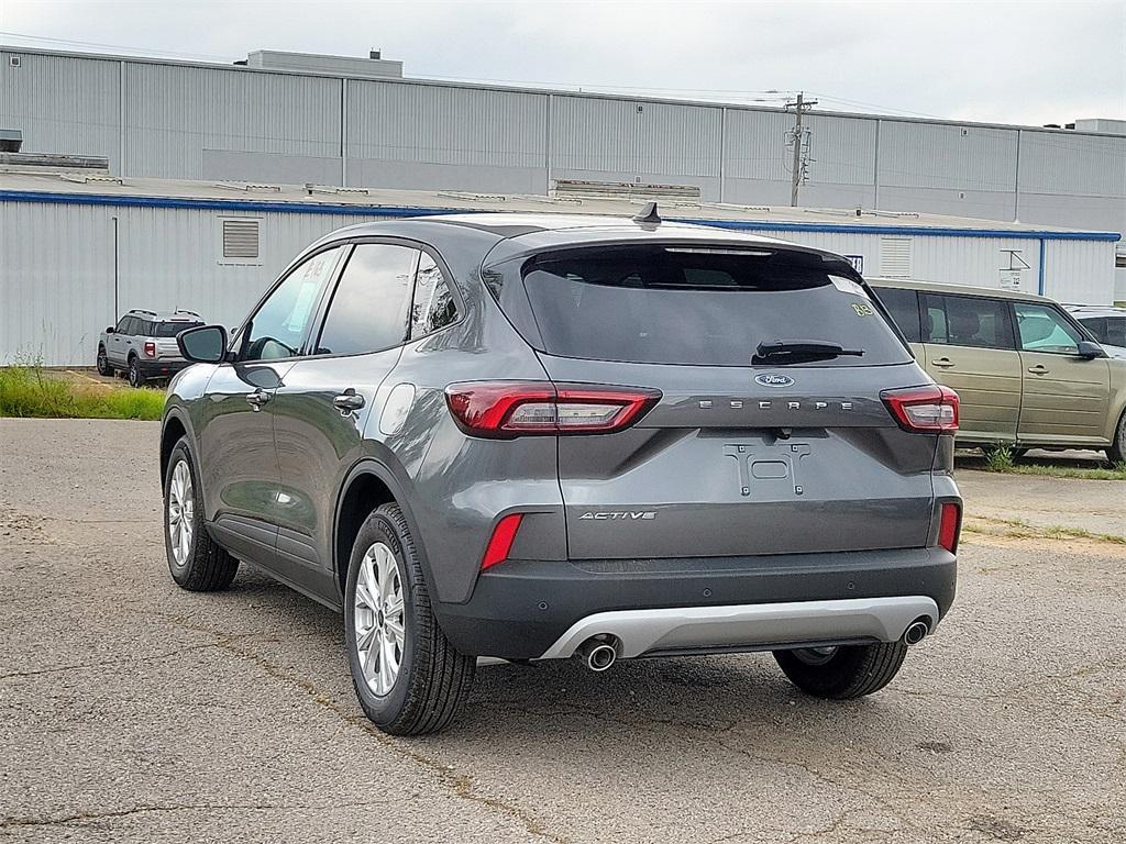 new 2025 Ford Escape car, priced at $25,511