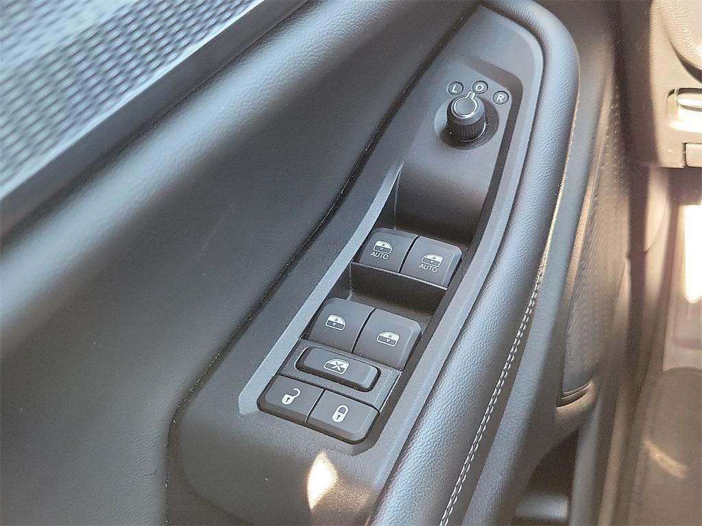used 2023 Jeep Grand Cherokee L car, priced at $30,217