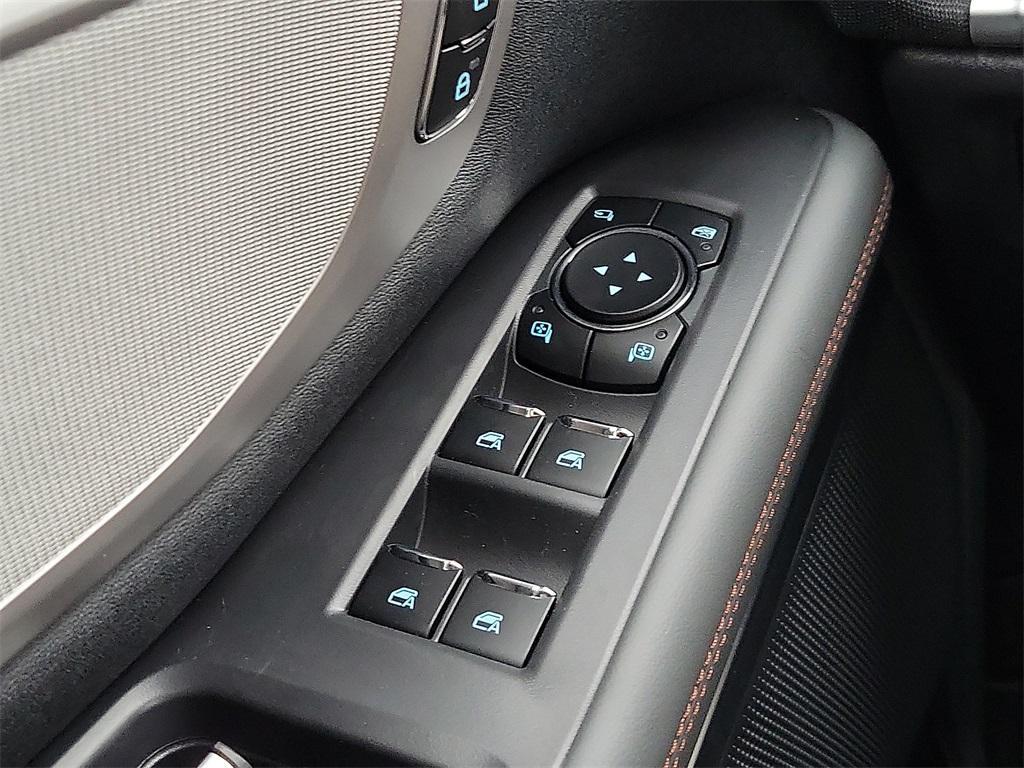 new 2025 Ford Expedition car, priced at $69,926