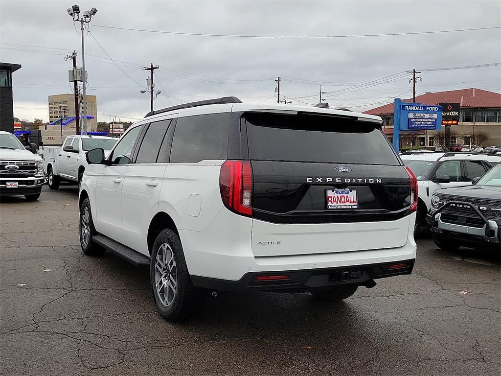 new 2025 Ford Expedition car, priced at $69,926
