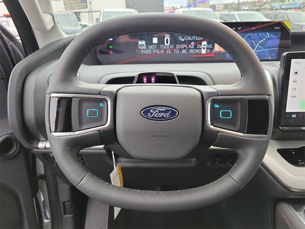 new 2025 Ford Expedition car, priced at $69,926