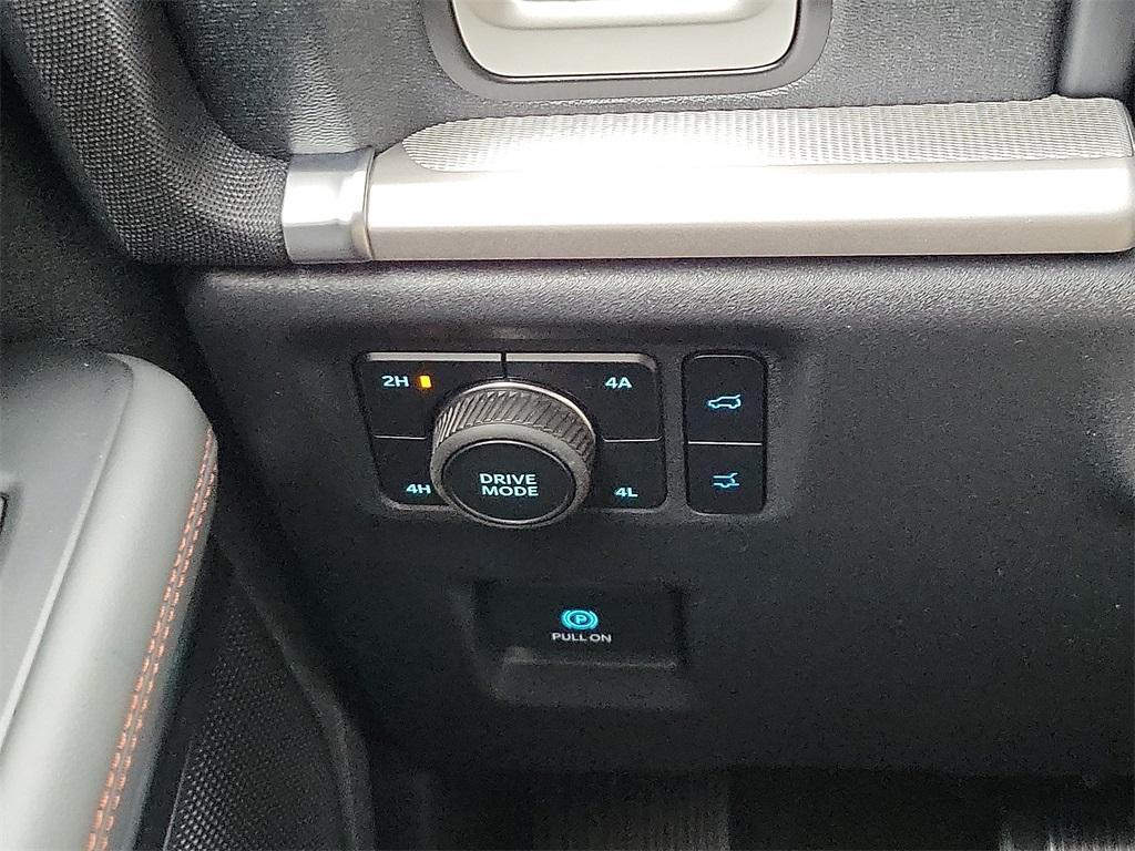 new 2025 Ford Expedition car, priced at $69,926