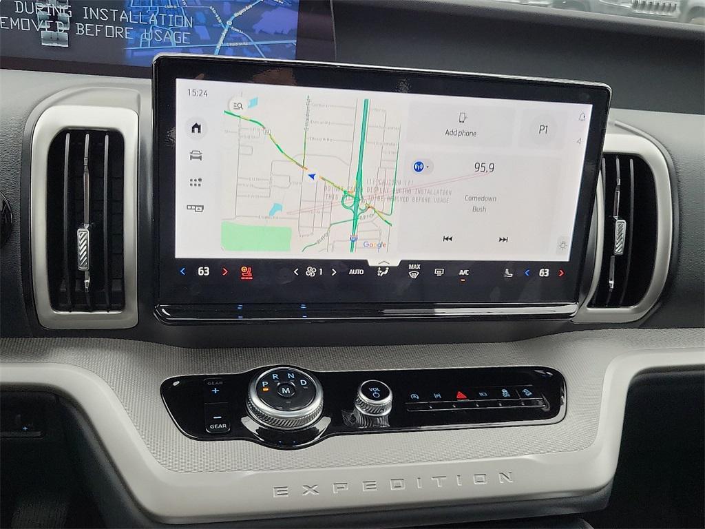 new 2025 Ford Expedition car, priced at $69,926