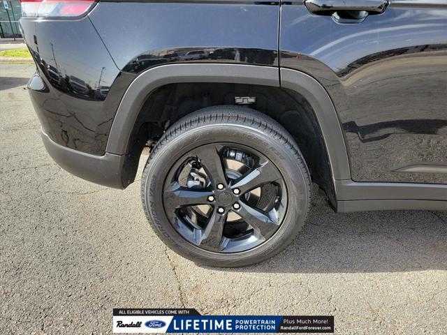 used 2024 Jeep Grand Cherokee car, priced at $37,855