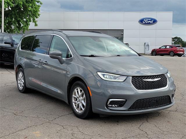 used 2022 Chrysler Pacifica car, priced at $25,648