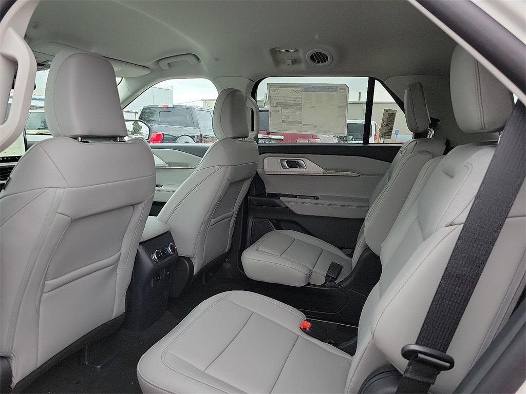 new 2025 Ford Explorer car, priced at $43,877