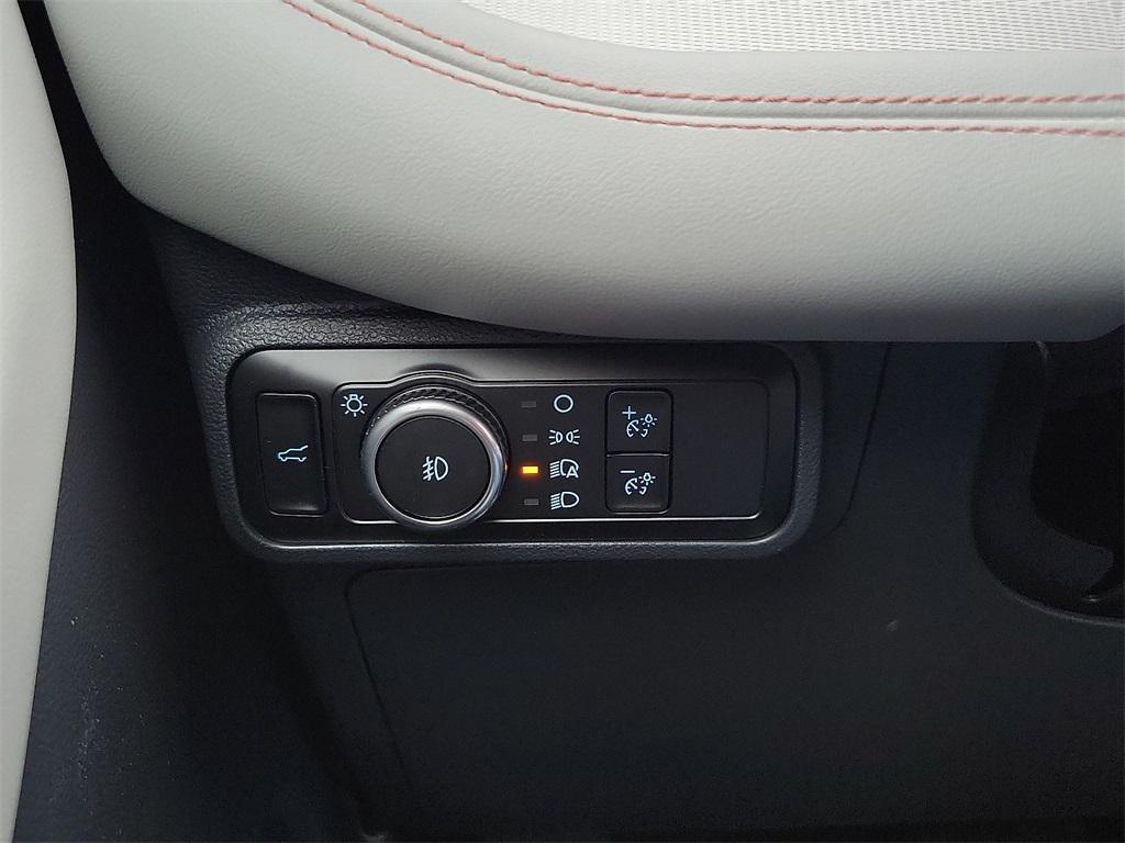 new 2025 Ford Explorer car, priced at $43,877