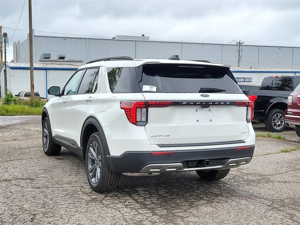 new 2025 Ford Explorer car, priced at $43,877