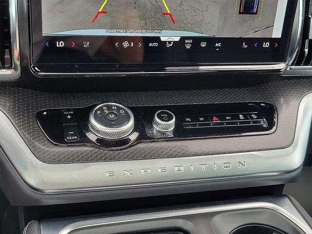 new 2025 Ford Expedition car, priced at $84,115