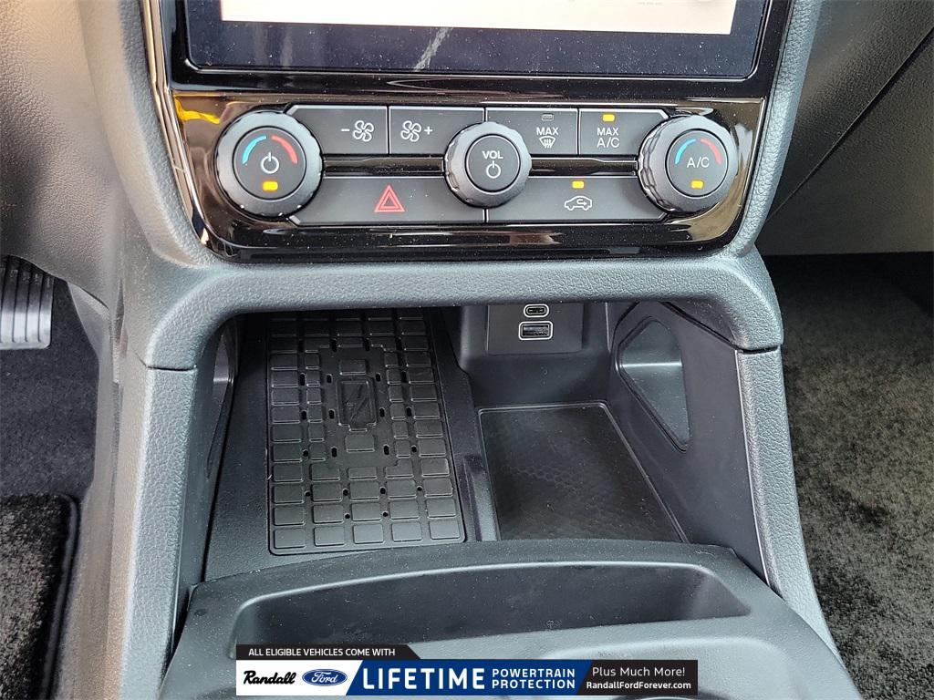 new 2025 Ford Ranger car, priced at $40,584
