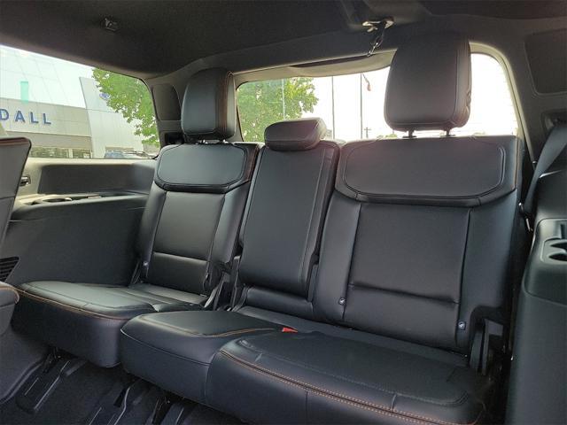 new 2025 Ford Expedition car, priced at $82,025