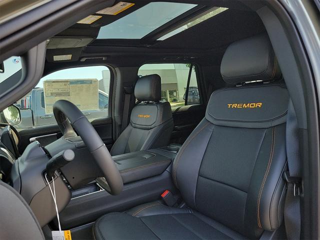 new 2025 Ford Expedition car, priced at $82,025