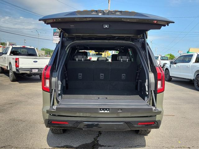 new 2025 Ford Expedition car, priced at $82,025