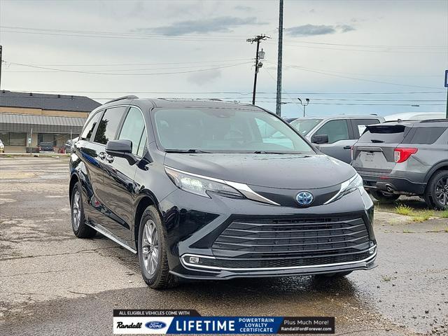 used 2024 Toyota Sienna car, priced at $45,487