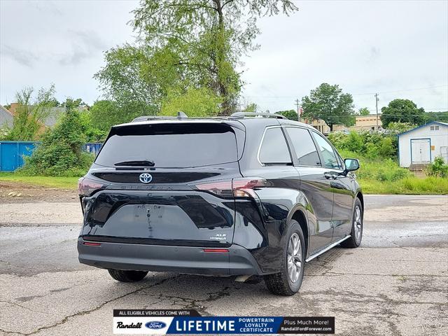 used 2024 Toyota Sienna car, priced at $45,487