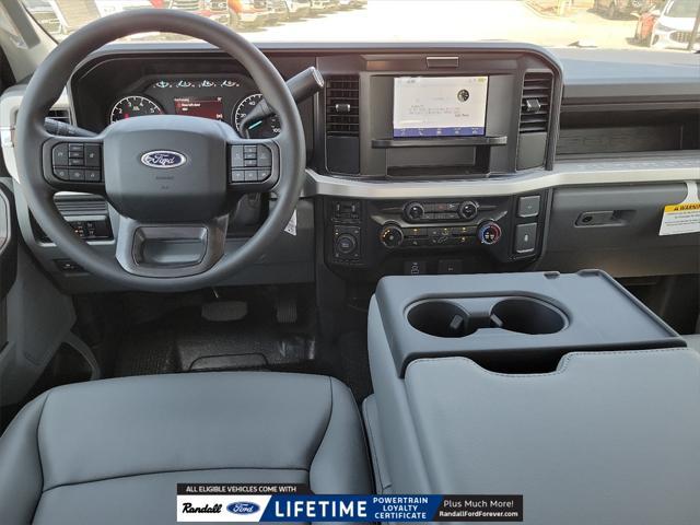 new 2025 Ford F-250 car, priced at $51,713