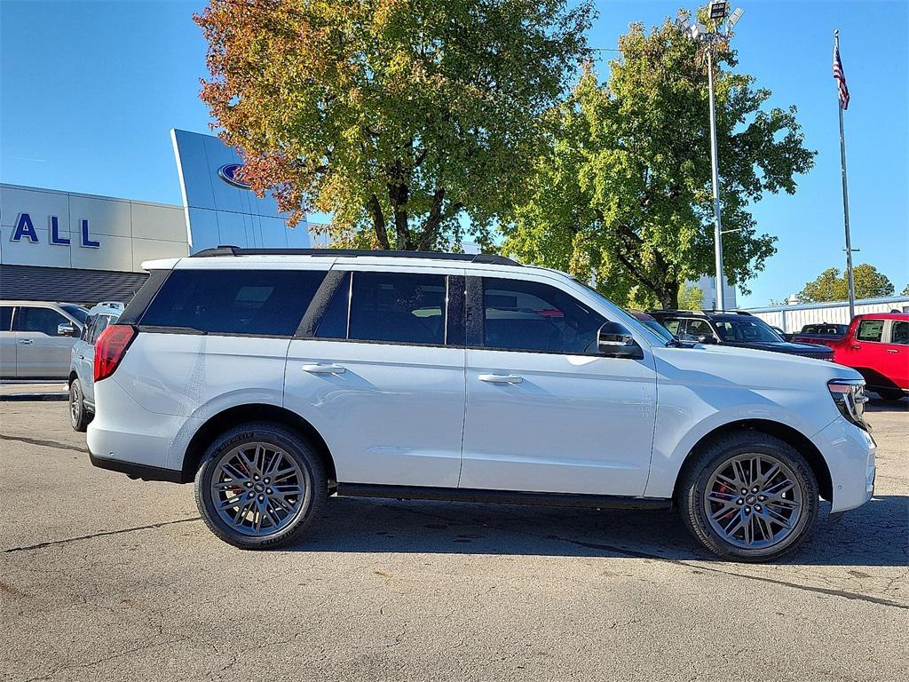 new 2025 Ford Expedition car, priced at $78,498
