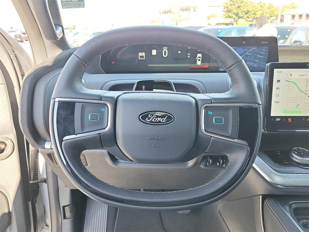 new 2025 Ford Expedition car, priced at $78,498