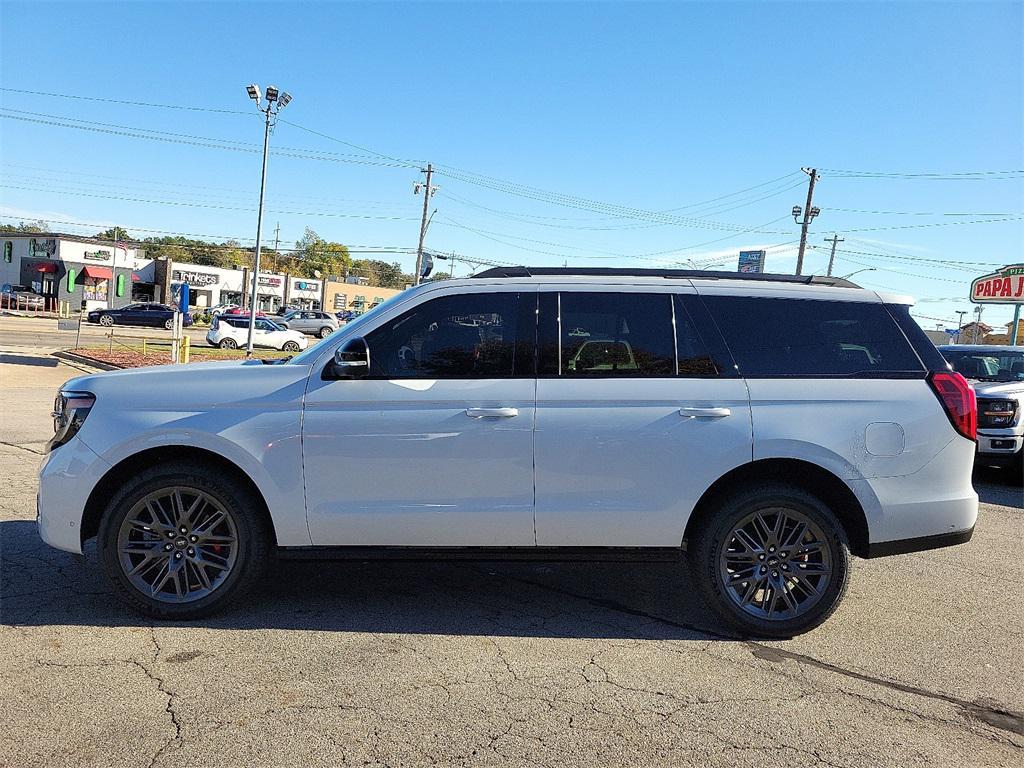 new 2025 Ford Expedition car, priced at $78,498