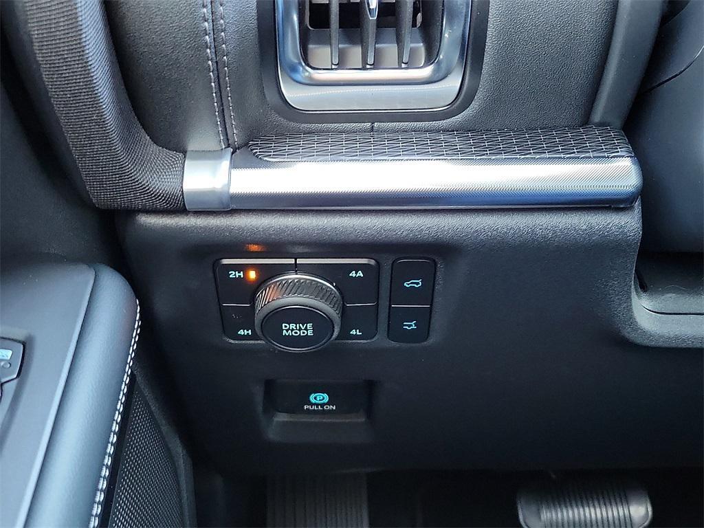 new 2025 Ford Expedition car, priced at $78,498