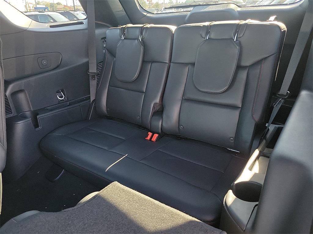 new 2025 Ford Explorer car, priced at $57,668