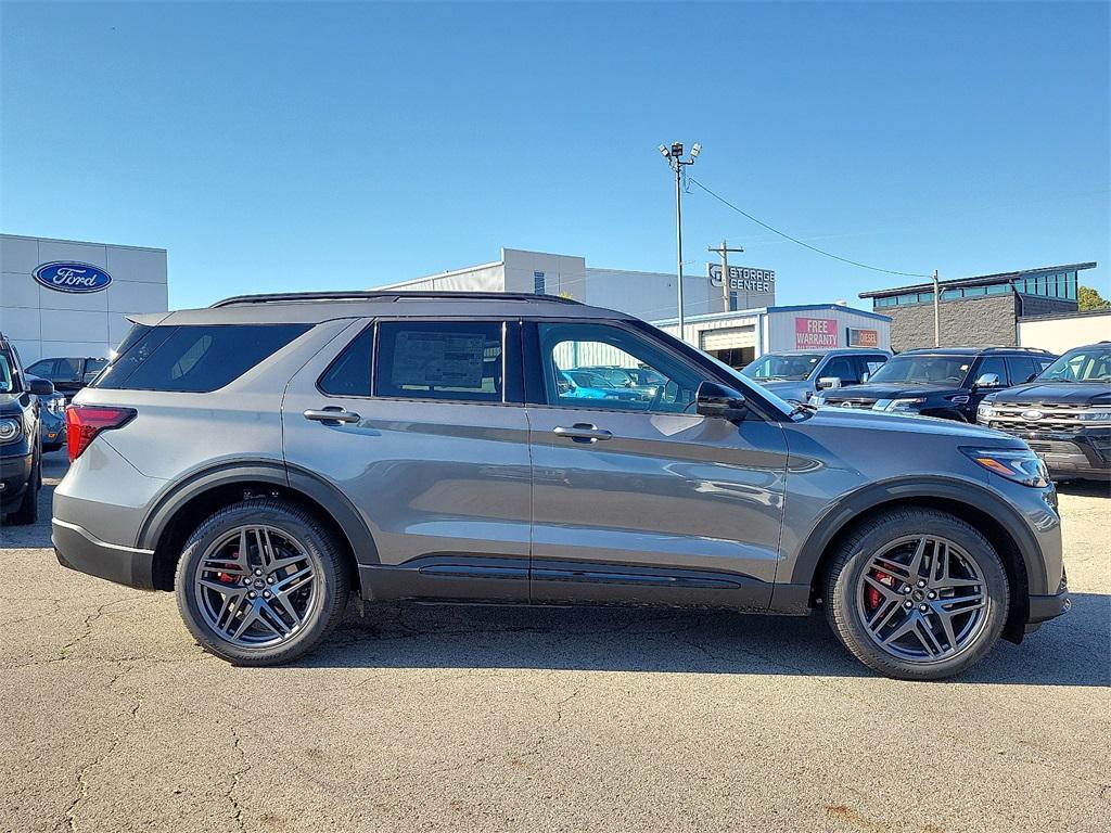 new 2025 Ford Explorer car, priced at $57,668