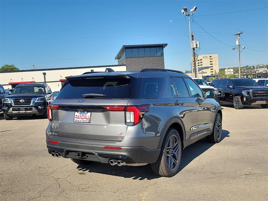new 2025 Ford Explorer car, priced at $57,668