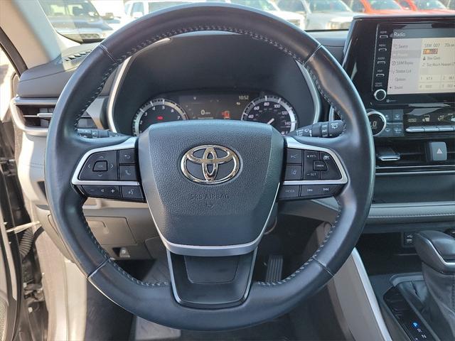 used 2022 Toyota Highlander car, priced at $36,358