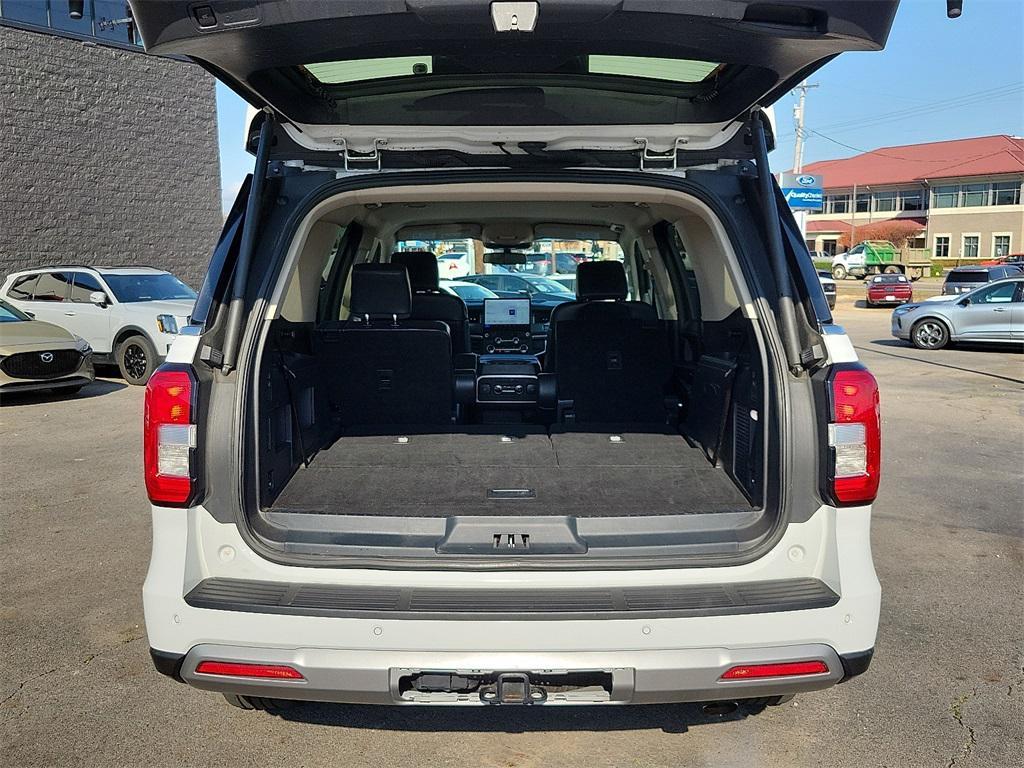 used 2024 Ford Expedition car, priced at $35,668