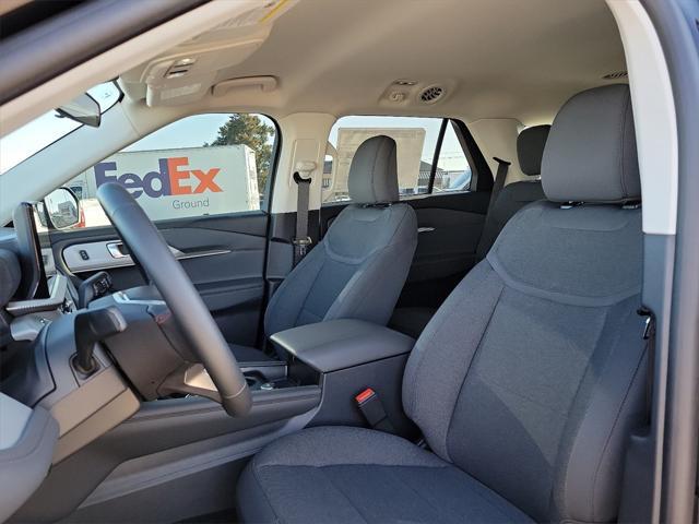 new 2025 Ford Explorer car, priced at $39,837